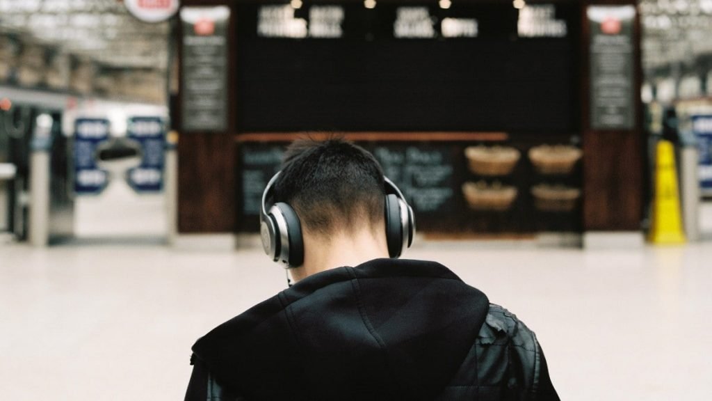 best headphones for travel